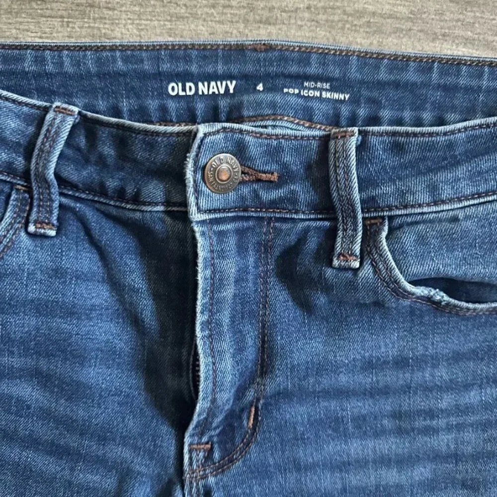 Old Navy Women’s Mid-Rise Pop Icon Skinny Jeans - Size 4